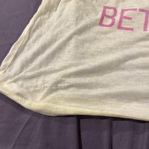 Rebel Yell New York does it better short sleeve paper thin v neck shirt L - Picture 3 of 3